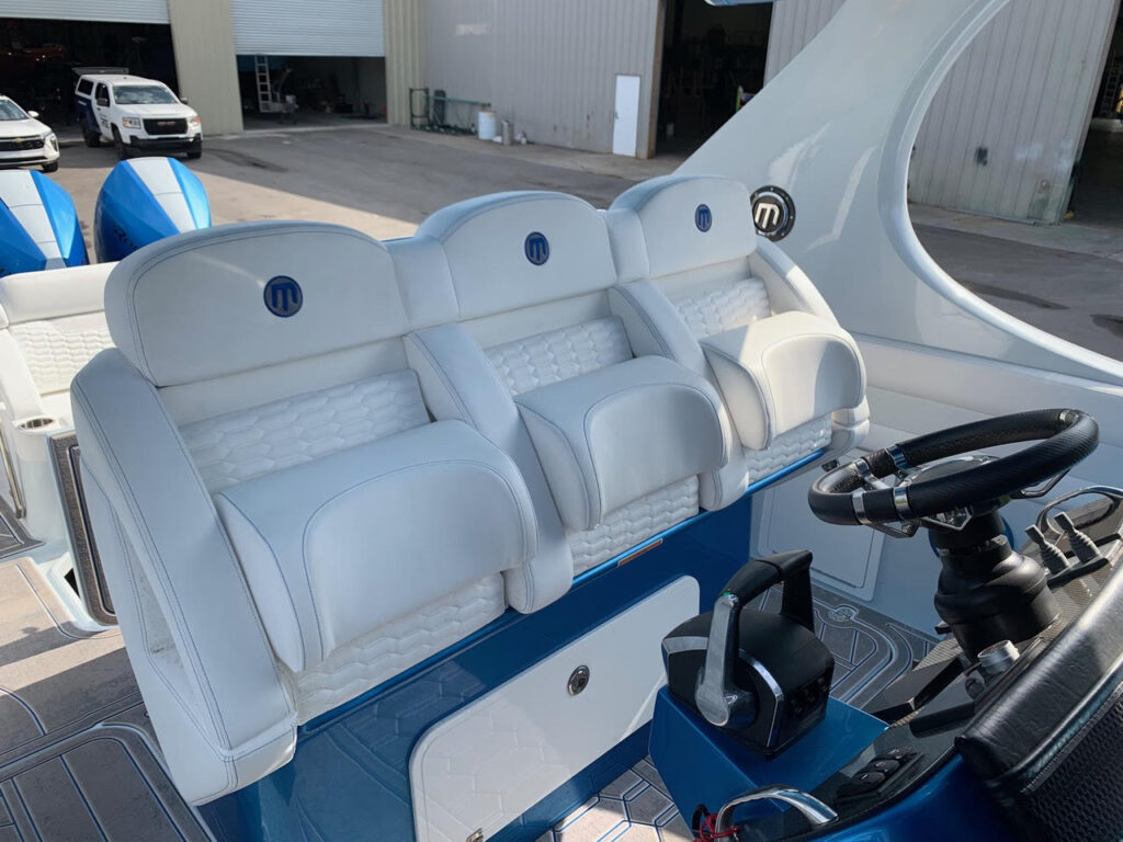 2023 M3800