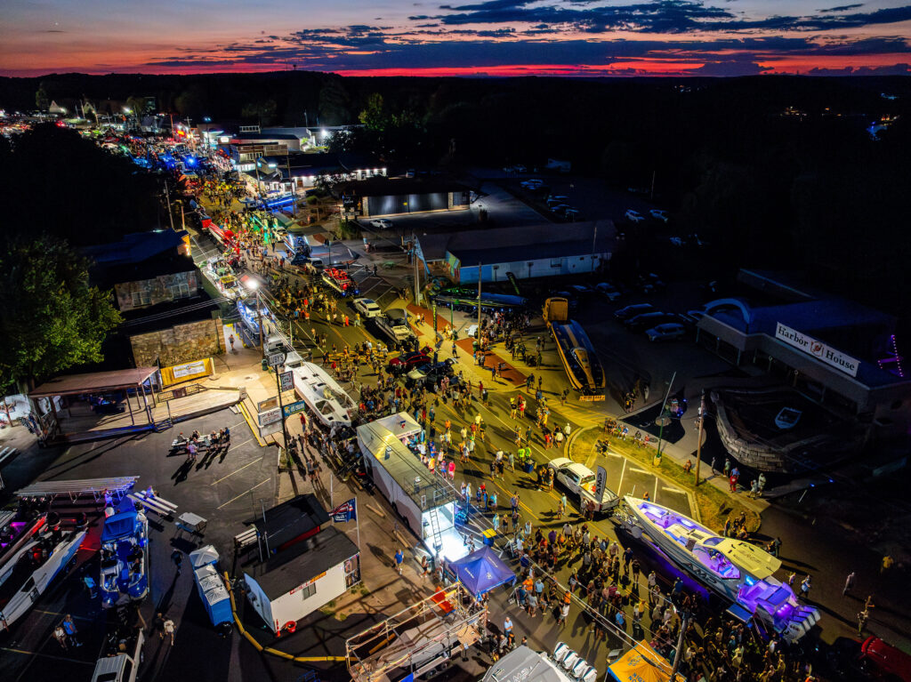 Mystic Powerboats Shines at the 2025 Lake of the Ozarks 18 2025 Lake of the Ozarks
