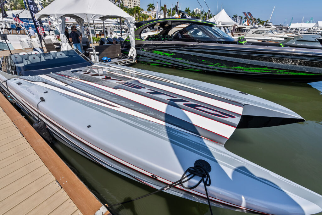 Mystic Powerboats C4000