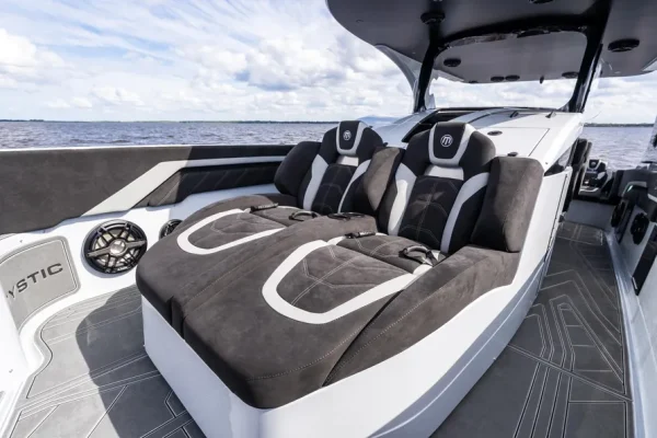 2027-mystic-powerboats-m4200-power-10216160-20260611093637746-3